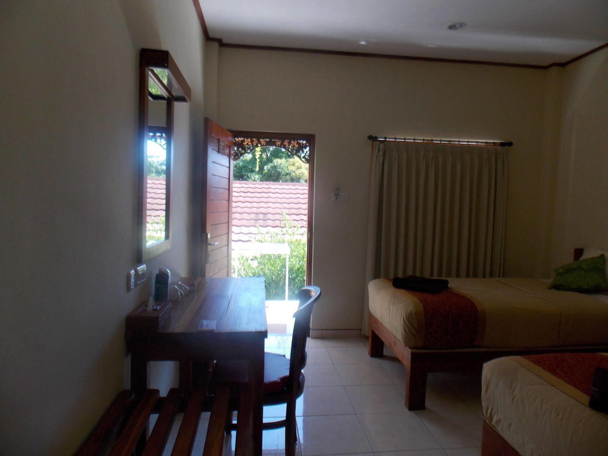 Komodo Lodge Labuan Bajo Exterior photo