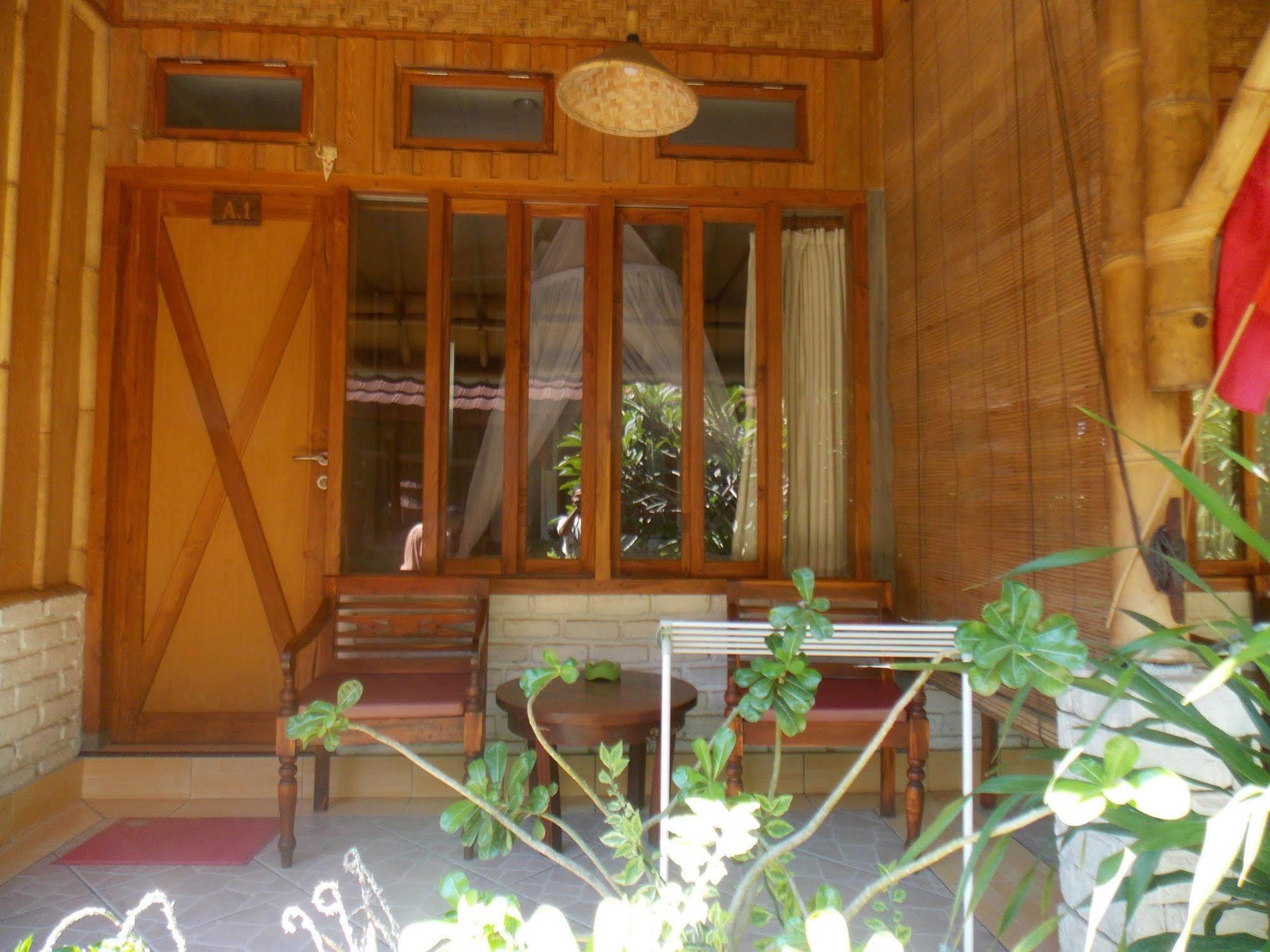 Komodo Lodge Labuan Bajo Exterior photo